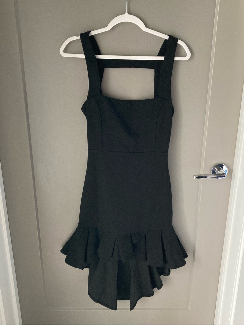 Selfie Leslie Black High-Low Ruffle Dress